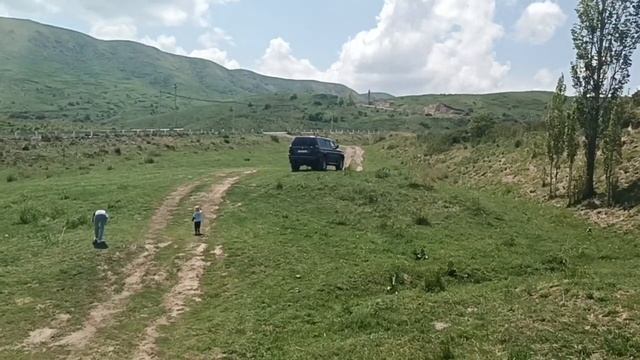 Красивые места в близи Алматы , Плато Ушконыр и первый полет на пароплане ) смотреть онлайн