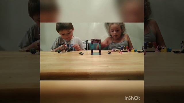 Olivia and Dylan's Toy Factory (ROBLOX Famous Fashion) смотреть онлайн