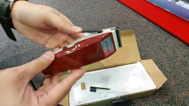 Unboxing Moser Professional Hair Clipper Red/Silver Model Number : 1400-0050 смотреть онлайн