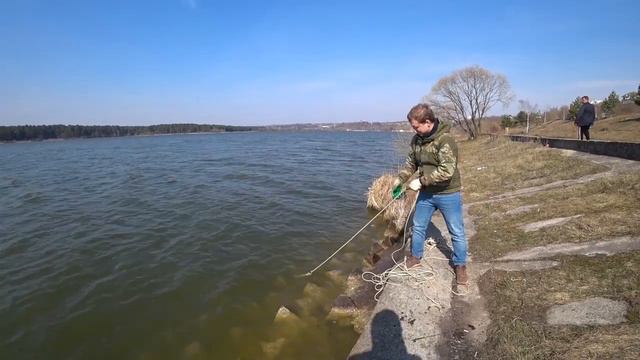Деньги на поисковый магнит.Первый нож смотреть онлайн