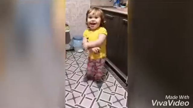 Весёлые танцы!!!!! смотреть онлайн