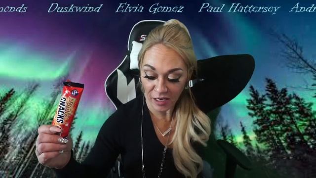 JUST JEN REACTS TO SNACKS FROM FINLAND!!! TRYING FOODS FROM AROUND THE WORLD! SEND ME YOUR SNACKS! смотреть онлайн