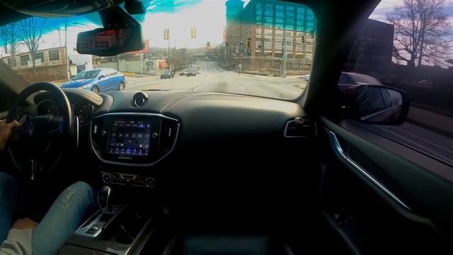Maserati Ghibli - Drive through city, Passenger POV Perspective смотреть онлайн