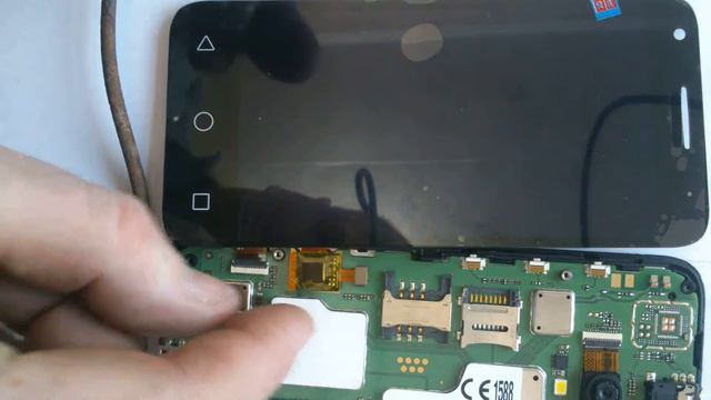 Два не рабочих экрана для Alcatel 4027D смотреть онлайн