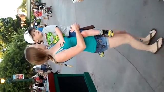 Copy of Devin Dances with Aunt Kelly at Downtown Disney смотреть онлайн