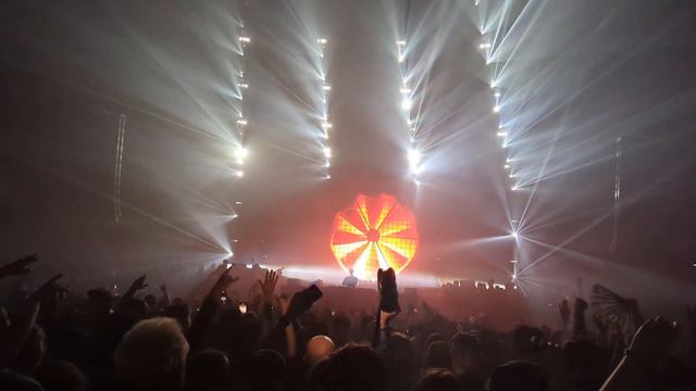 10 of 16 - Eric Prydz - February 17, 2024 - Foundation at Vancouver Pacific Coliseum смотреть онлайн