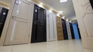 Двери из экошпона от группы компаний "Двери Оптом" в фирменных магазинах "Галерея дверей".mp4