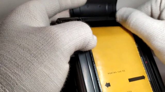 How to load Kiev-60 camera. Arax-60 film loading смотреть онлайн