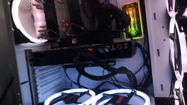 Zotac GTX 560 1GB / Furmark 1080p 0xMSAA смотреть онлайн