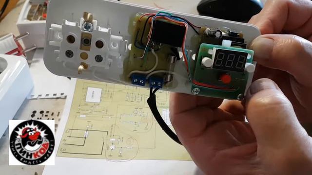 Вольтметр перменного напряжения с защитой.mp4