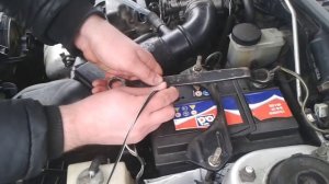 Как накачать колесо компрессором от аккумулятора