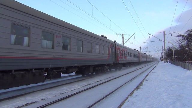 Электровоз ЭП1М-458 с поездом №62 Москва — Нальчик смотреть онлайн