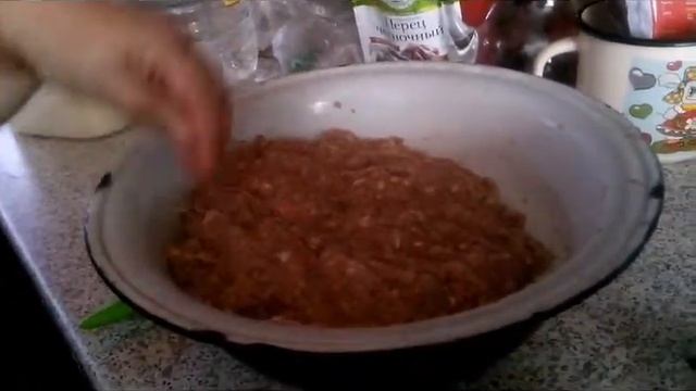Делаем с Викухой котлетки. смотреть онлайн