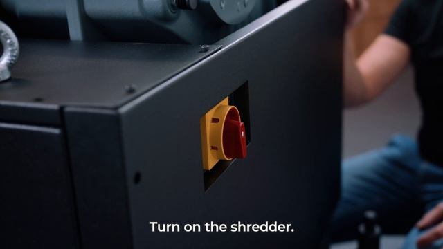 Destruction of HDD with the ProDevice DGX02 media shredder смотреть онлайн