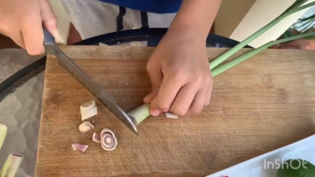 Тайский суп с кокосовым молоком. Tom ka Kai. Как сварить вкусный суп за 10 минут. смотреть онлайн