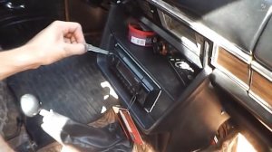 Как достать магнитолу