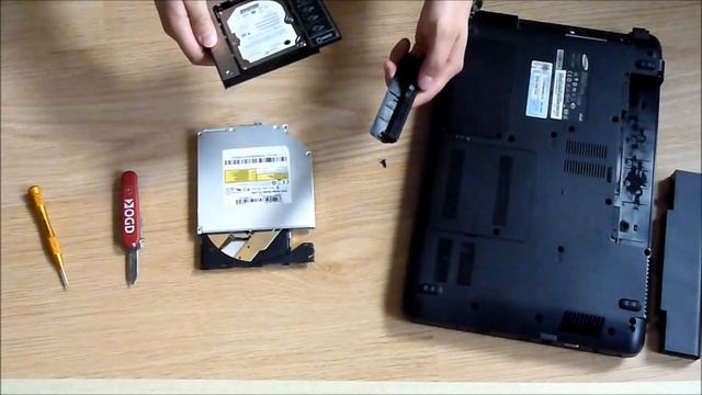 Simple how-to Samsung R530 adding 2nd HDD using DVD Drive Bay / caddy смотреть онлайн