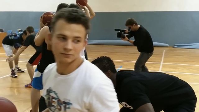 Mannequin Challenge в АГУ смотреть онлайн