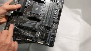 Распаковка Gigabyte b550m ds3h