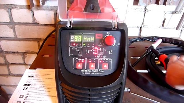 Аргонодуговая сварка FUBAG INTIG 200 AC/DC PULSE смотреть онлайн
