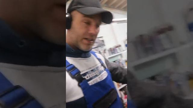 R-klasse kompressor für Fahrwerk wechseln.... kurze anleitung смотреть онлайн