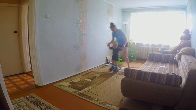 Как научить ребенка кататься на роликовых коньках? смотреть онлайн
