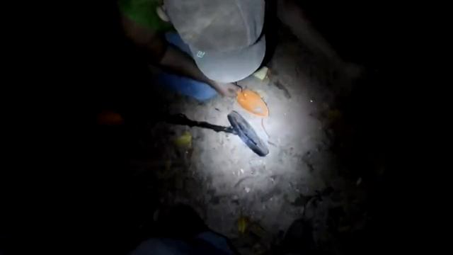 DETECTORISMO NAS RUÍNAS DE PEDRA A NOITE DEU MUITOS SINAIS DETECTOR GTX 5030 PARTE 1 - Desbrava X смотреть онлайн