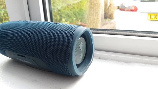 JBL Charge 4 - Chill LFM Bass Test смотреть онлайн