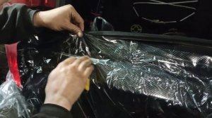 Оклейка виниловым карбоном кузова, стайлинг, тюнинг машины.