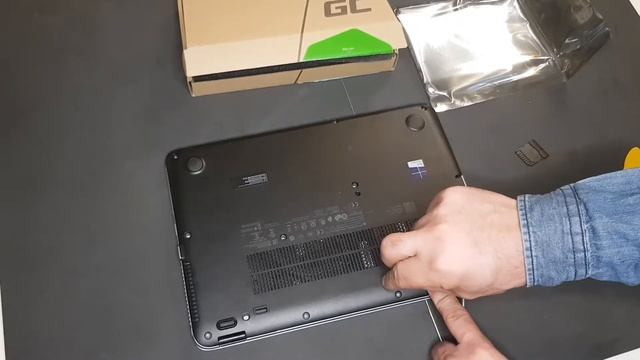 comment changer batterie ordinateur hp elitebook 820 G3 смотреть онлайн