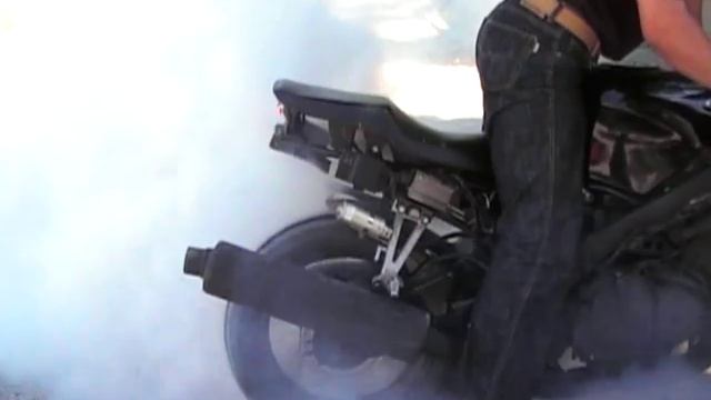 Honda CBR600F3 Burnout Smyadovo(Shumen,Bulgaria)) смотреть онлайн