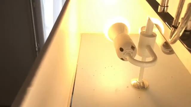 Unboxing / déballage ampoule Philips Hue white and color et installation compatible HomeKit смотреть онлайн