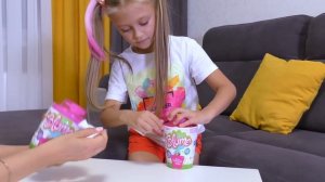 ВЛОГ Ярослава выращивает кукол в горшочках - Видео для детей | Tiki Taki KIds