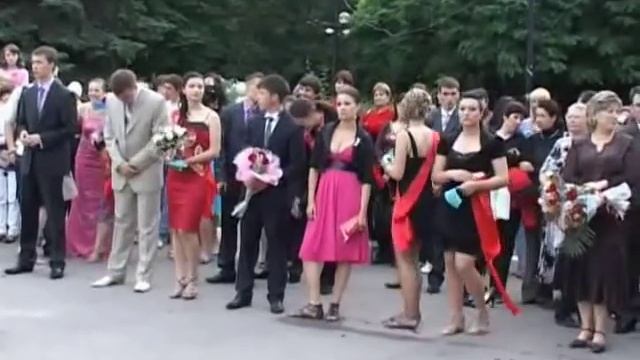Выпускной вечер Лицей толстого 2010 год часть 2.avi смотреть онлайн