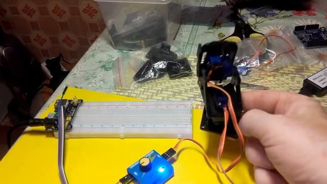 Servo кронштейн для камер RPi Camera смотреть онлайн