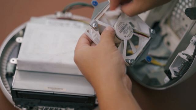 내 포폴을 빛내줄 iMac G4 SSD + 1GB 램 업그레이드 смотреть онлайн