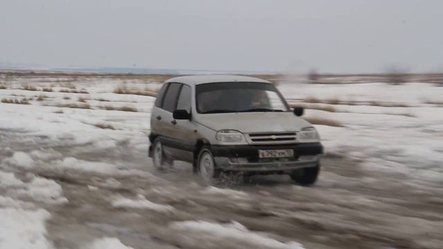 Подурачились на лямбирском аэродроме 2 смотреть онлайн