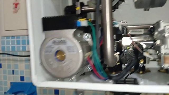 Навьен Делюкс С Comfort, датчик давления отопительной воды, ты где? смотреть онлайн