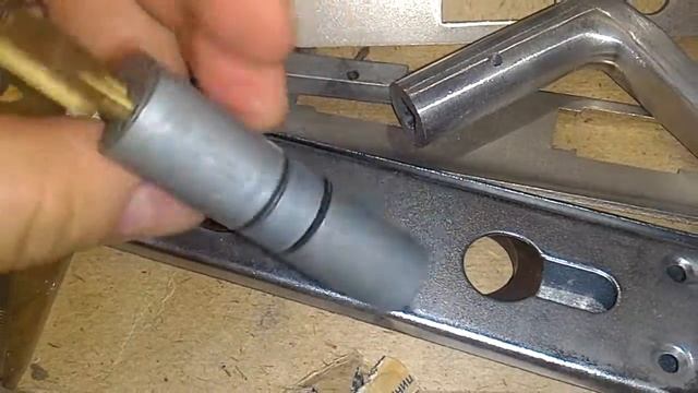 Замок дверной новый СССР смотреть онлайн