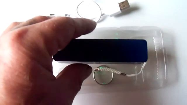 Портативный аккумулятор для заряда мобильных телефонов. смотреть онлайн