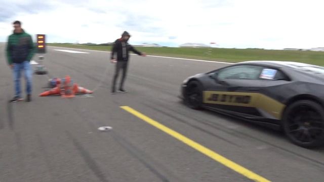 NISSAN GT-R R35 Vs BMW M8 COMPETITION.. ACCELERATION SOUND!