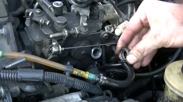 Changer une électrovanne d'avance sur pompe à injection diesel смотреть онлайн
