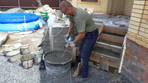 90 литров бетона за 100 секунд!!! РУЧНОЙ замес ДЕШЁВЫМ электрическим МИКСЕРОМ( за 5000 руб).