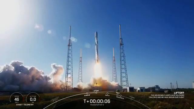 В США ракета компании Spase X запустила на орбиту украинский спутник PolyITON-HP-30 смотреть онлайн