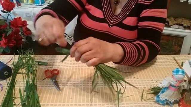 Мастер-класс по изготовлению куклы-мотанки из природного материала. Сагайдак С.Н. клуб "Эврика". смотреть онлайн