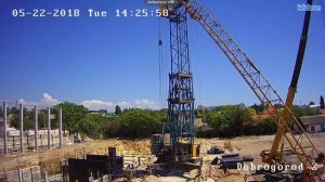 Монтаж башенного крана КБ-403. Установка стрелы и наращивание башни.