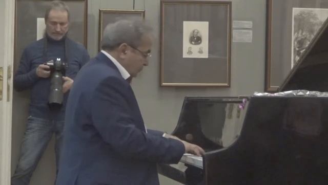 Ф.Шопен — Фантазия Экспромт. Исполняет Евгений Антипов смотреть онлайн