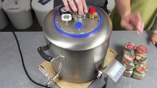 Рецепт курицы с грибами в сливочном соусе в автоклаве Wein 2