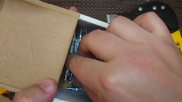 Классная штука! Обзор заклепочника для дюбелей Molly,TOPEX 43E791. смотреть онлайн