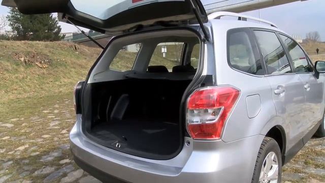 Subaru Forester vs Toyota RAV4 - 2013 смотреть онлайн
